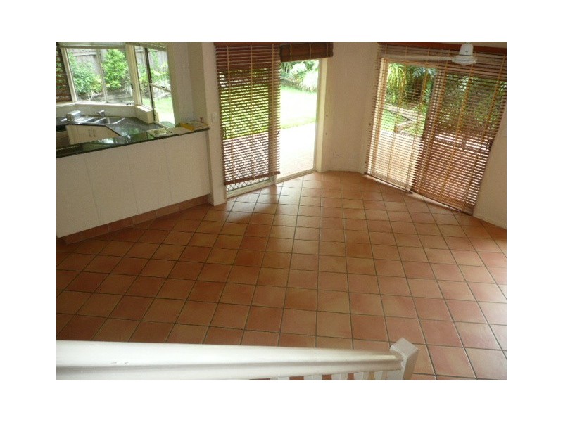 2/31 Oliva Street, Palm Cove QLD 4879