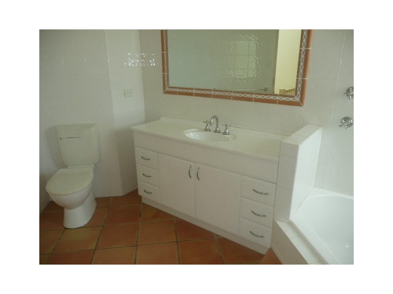 2/31 Oliva Street, Palm Cove QLD 4879