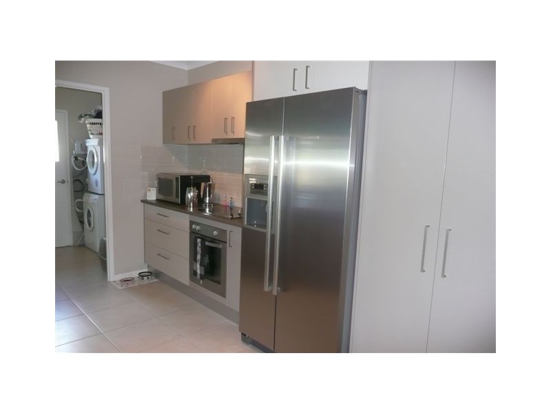 4 Retreat Close, Palm Cove QLD 4879