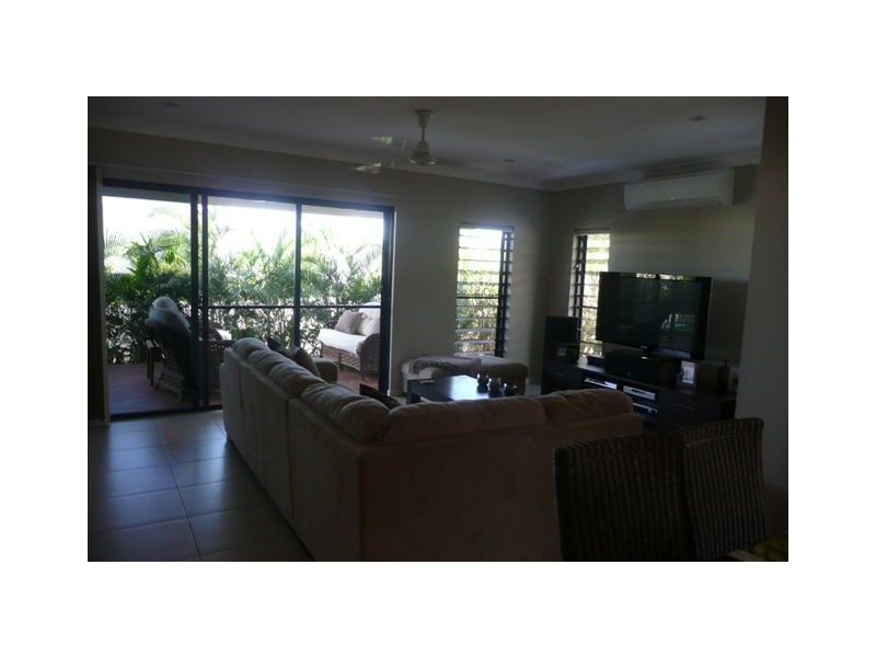 4 Retreat Close, Palm Cove QLD 4879