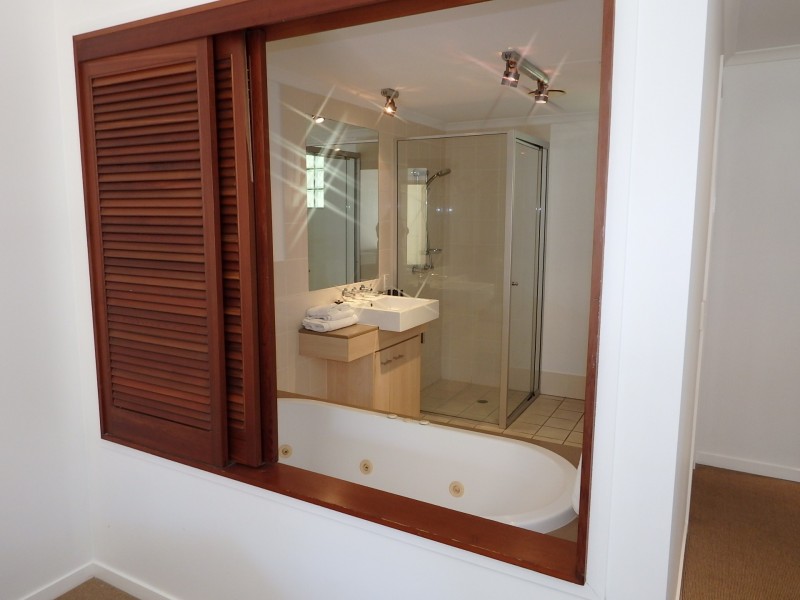 49 Apt 624 Williams Esplanade, Palm Cove QLD 4879