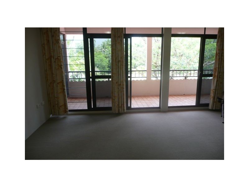 6/5-7 Amphora St, Palm Cove QLD 4879