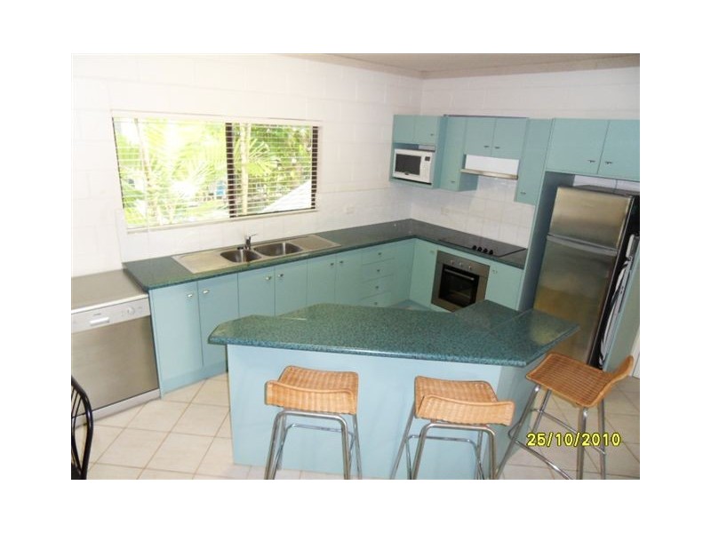 8/21 Cedar Rd, Palm Cove QLD 4879