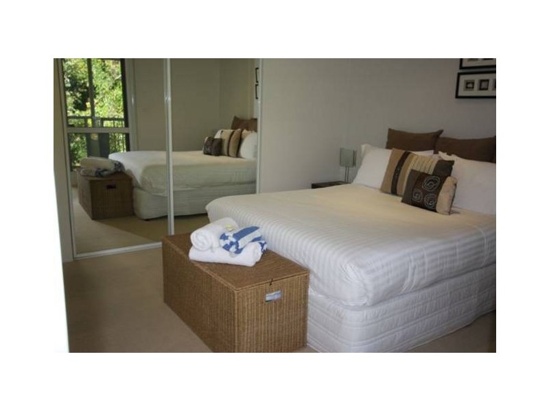 241 Spindle Cowrie, Coral Coast Drive, Palm Cove QLD 4879