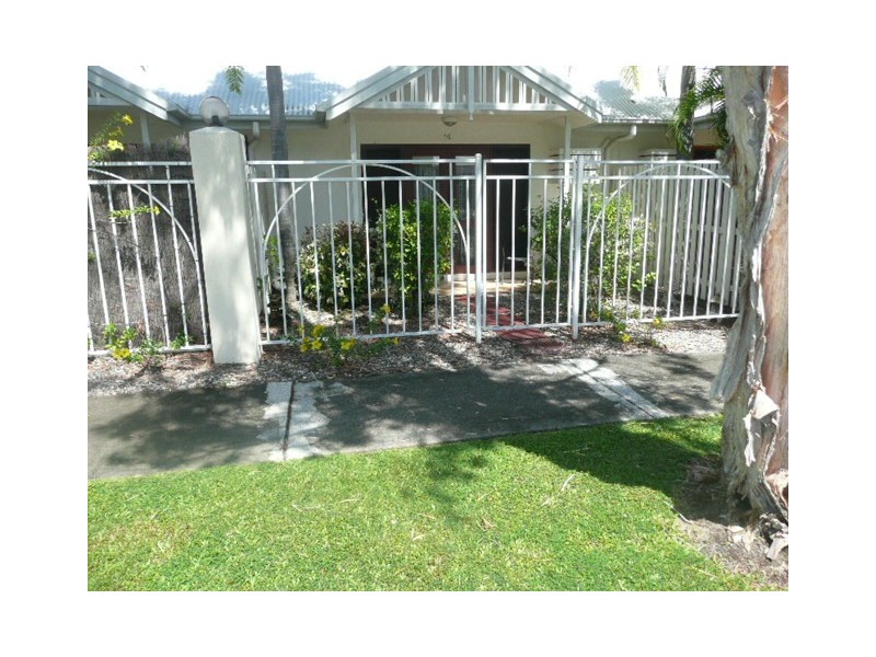 10/26 Oliva St, Palm Cove QLD 4879