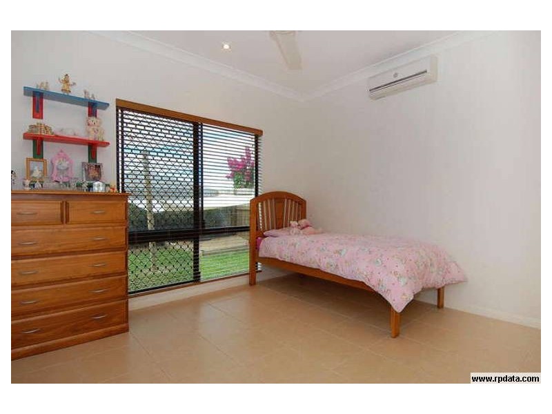 64 Moore Rd, Kewarra Beach QLD 4879