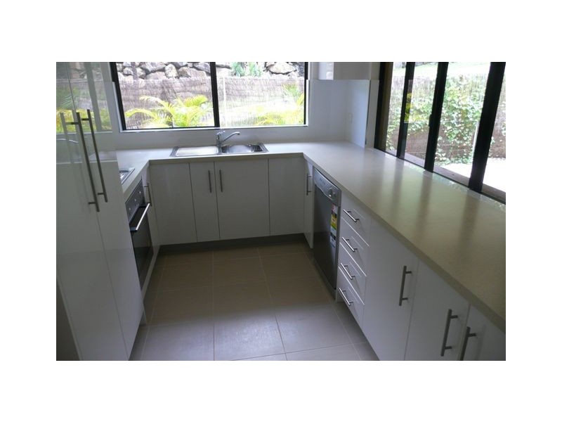 1/1 Savaii Close, Palm Cove QLD 4879