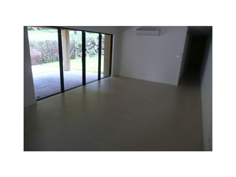 1/1 Savaii Close, Palm Cove QLD 4879