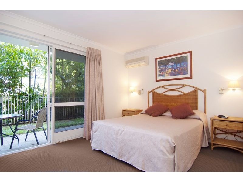 105 Tiger Cowrie Coral Coast Drive, Palm Cove QLD 4879