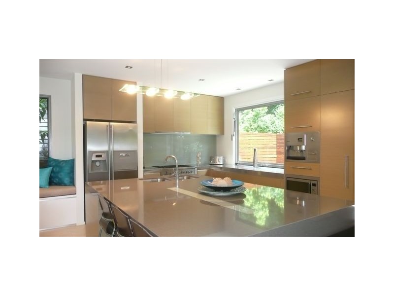 4 Muller St, Palm Cove QLD 4879