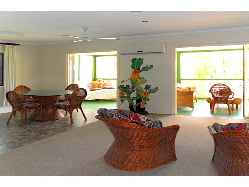 Clifton Beach QLD 4879