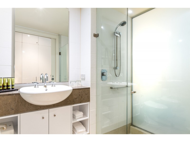 123 Williams Esp., Palm Cove QLD 4879