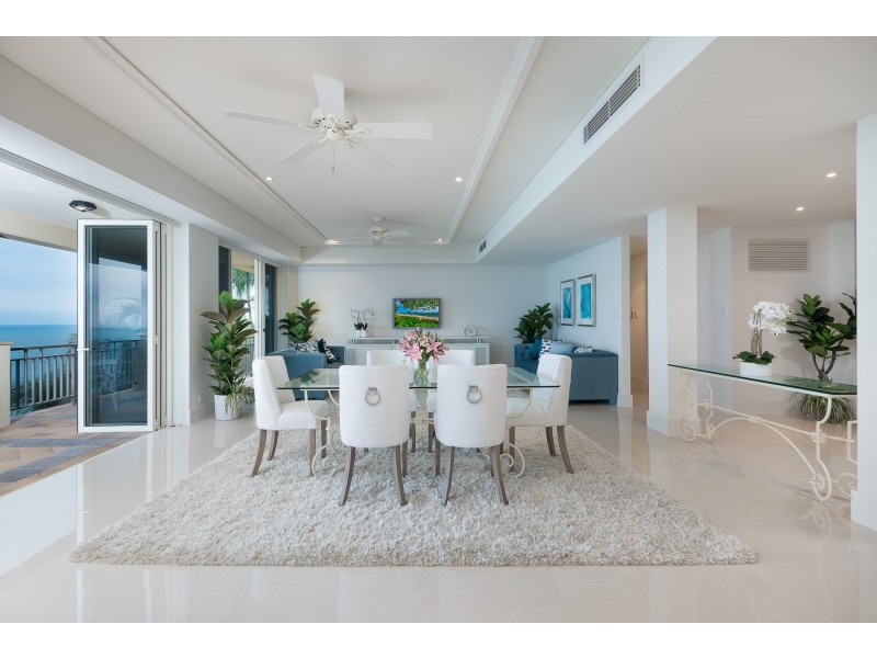2/17 COLONEL CUMMINGS DRIVE, Palm Cove QLD 4879