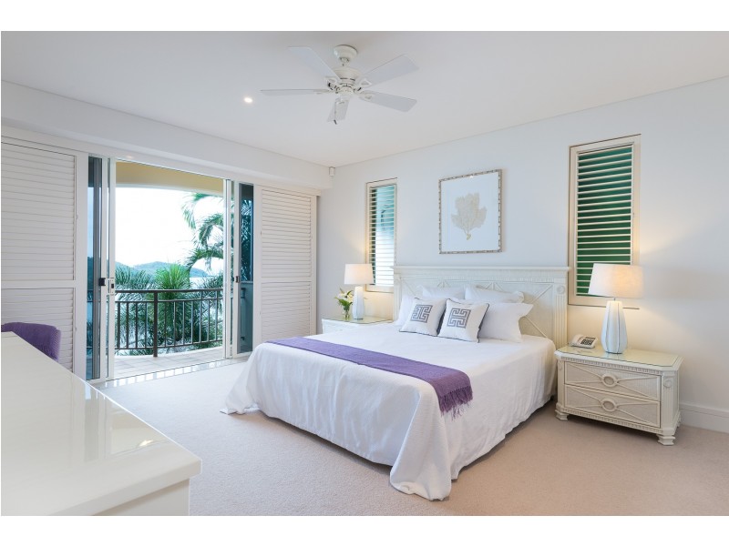 2/17 COLONEL CUMMINGS DRIVE, Palm Cove QLD 4879