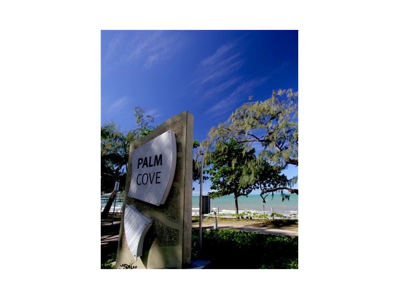 35 Veivers Rd, Palm Cove QLD 4879
