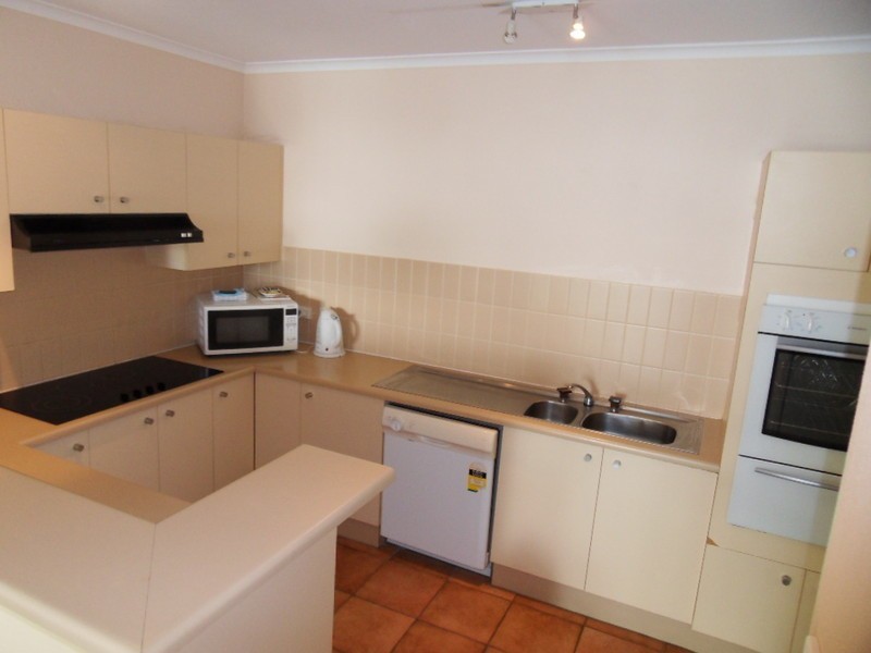 7/65 Williams Esp, Palm Cove QLD 4879