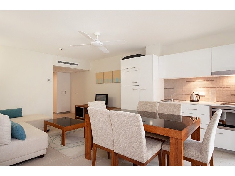 4207/1 Williams Esplanade, Palm Cove QLD 4879