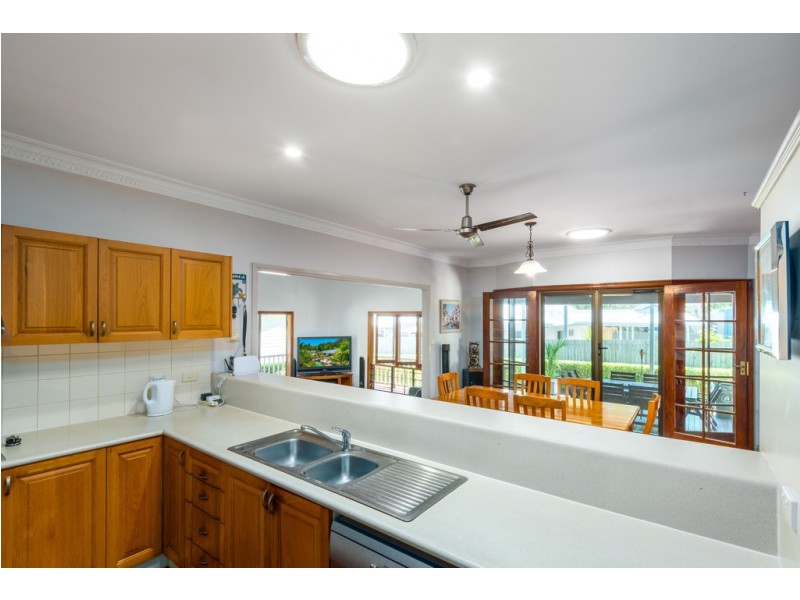 38 RUDDER STREET, Clifton Beach QLD 4879