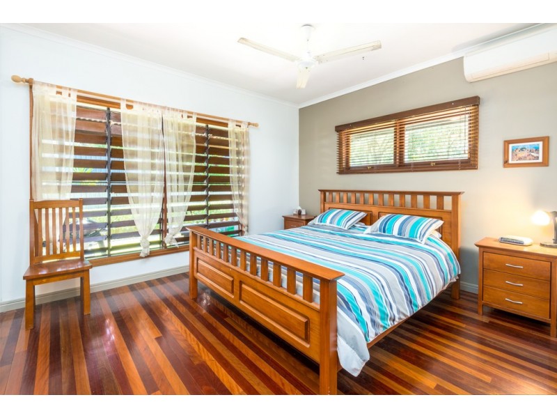 38 RUDDER STREET, Clifton Beach QLD 4879
