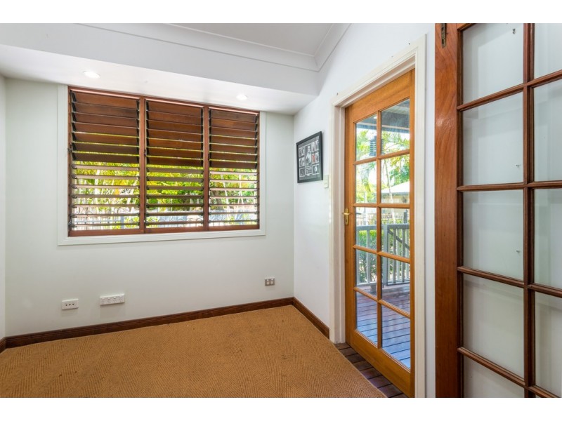 38 RUDDER STREET, Clifton Beach QLD 4879