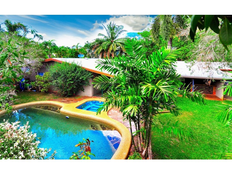 31 CYPERUS DRIVE, Redlynch QLD 4870