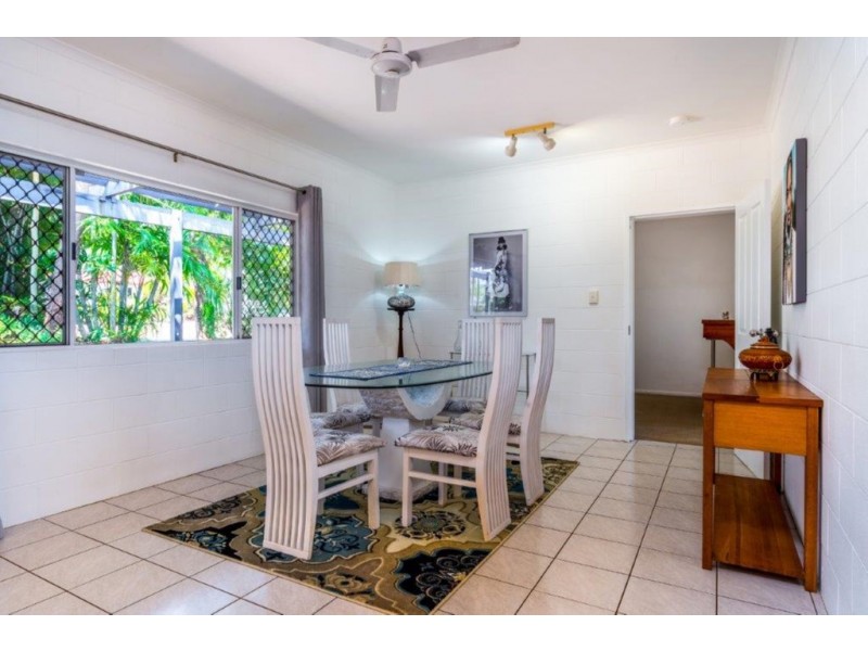 31 CYPERUS DRIVE, Redlynch QLD 4870