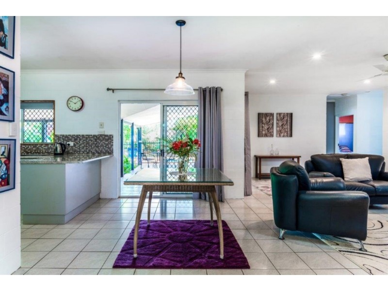 31 CYPERUS DRIVE, Redlynch QLD 4870