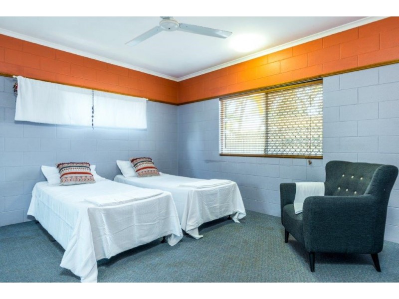 31 CYPERUS DRIVE, Redlynch QLD 4870