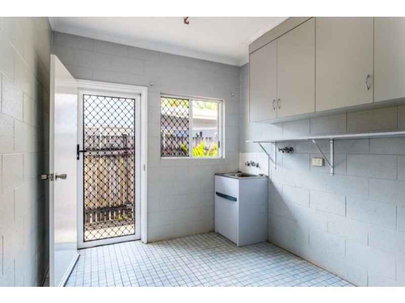 31 CYPERUS DRIVE, Redlynch QLD 4870