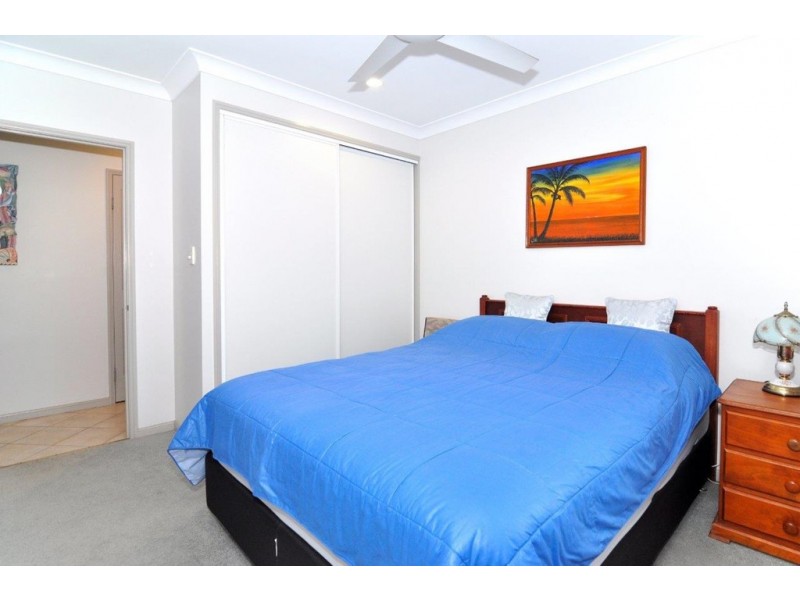 4 Helsdon Close, Clifton Beach QLD 4879