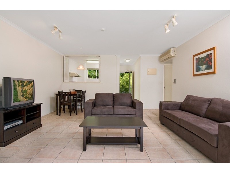 102 Coral Coast Drive, Palm Cove QLD 4879