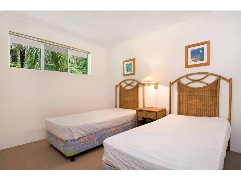 102 Coral Coast Drive, Palm Cove QLD 4879
