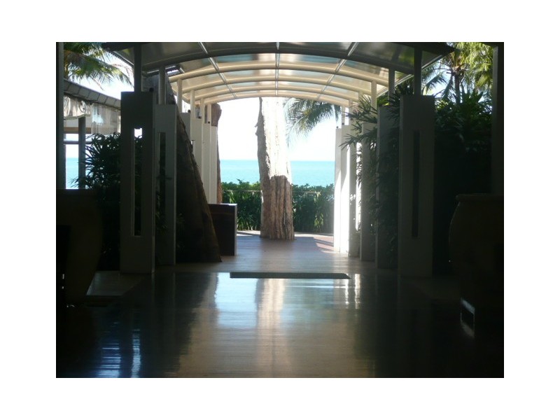 3421+3422, 123 Williams Esplanade, Palm Cove QLD 4879