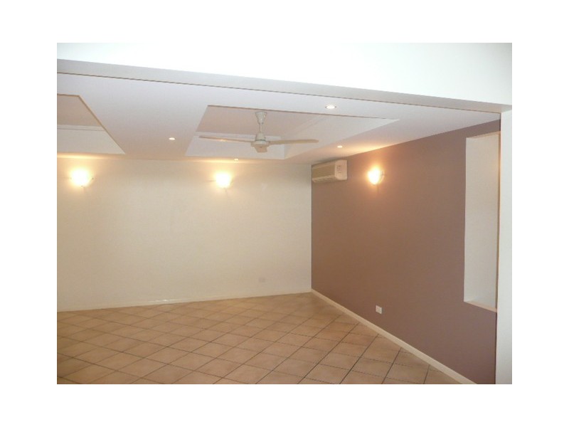 17/75 Cedar Road, Palm Cove QLD 4879