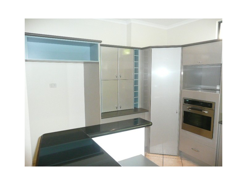 17/75 Cedar Road, Palm Cove QLD 4879