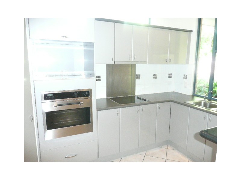 17/75 Cedar Road, Palm Cove QLD 4879