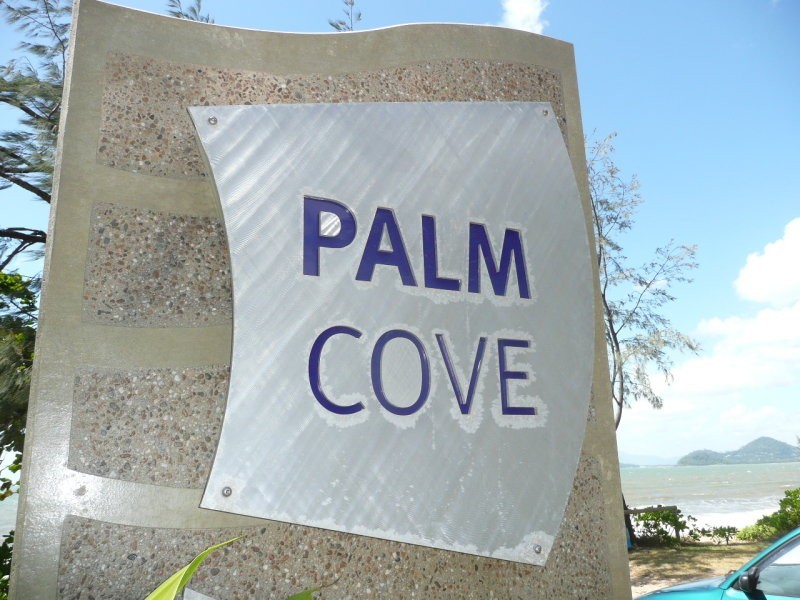 54 Cedar Road, Palm Cove QLD 4879