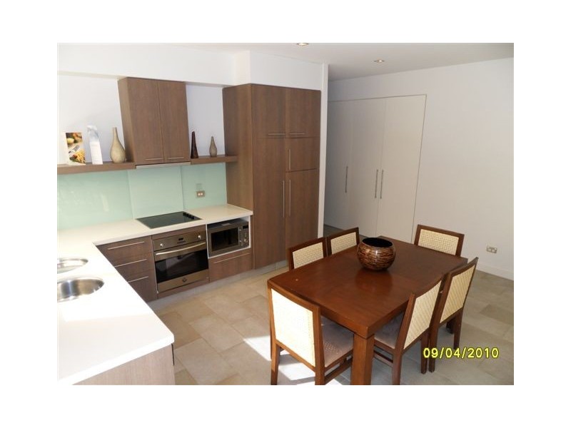 101/5 Triton Street, Palm Cove QLD 4879