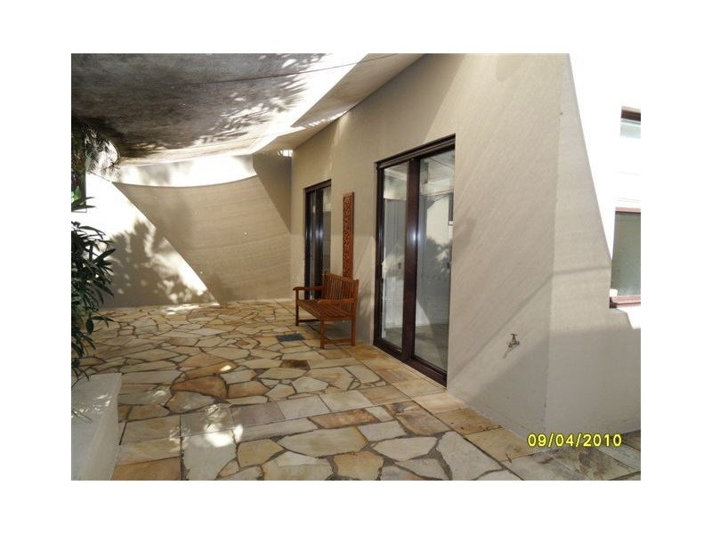 101/5 Triton Street, Palm Cove QLD 4879