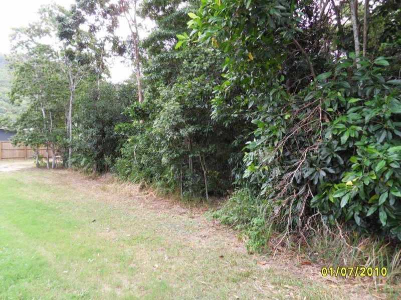 18 Aurelia Road, Palm Cove QLD 4879