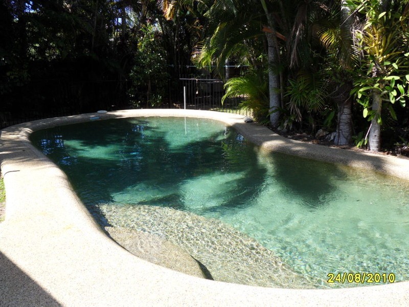 87 Cedar Road, Palm Cove QLD 4879