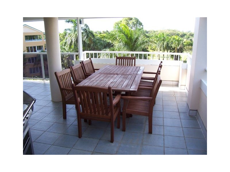 422 Coral Coast Drive, Palm Cove QLD 4879