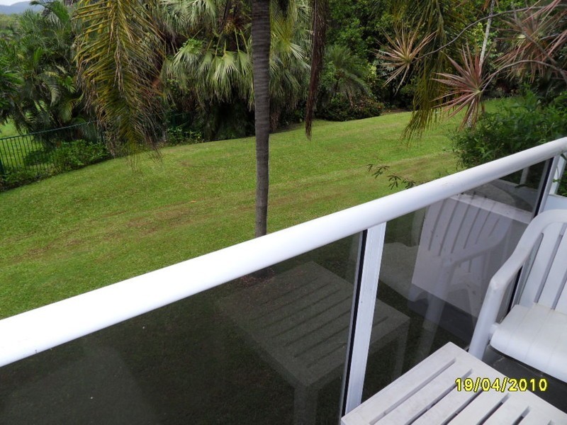 323 Coral Coast Drive, Palm Cove QLD 4879