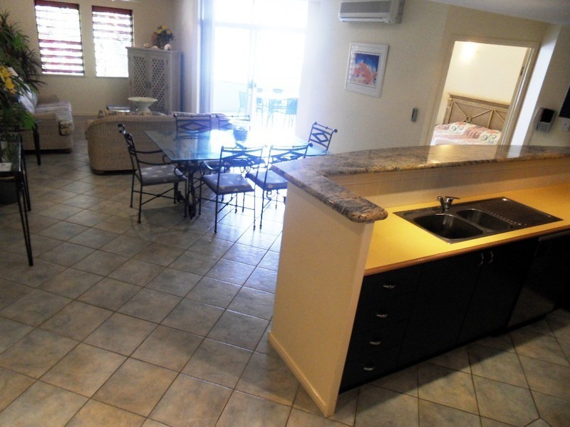 19/23 Veivers Road, Palm Cove QLD 4879