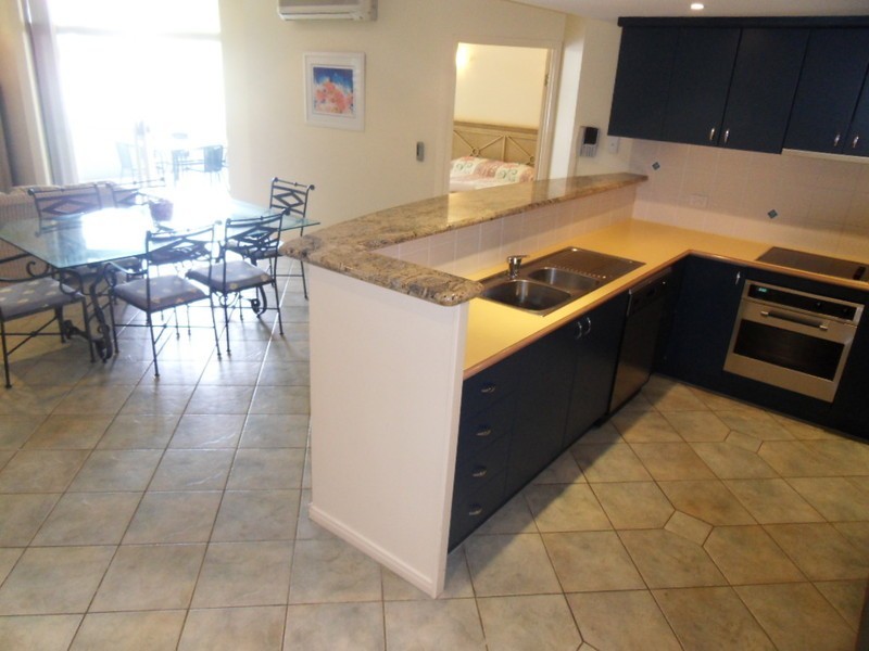 19/23 Veivers Road, Palm Cove QLD 4879