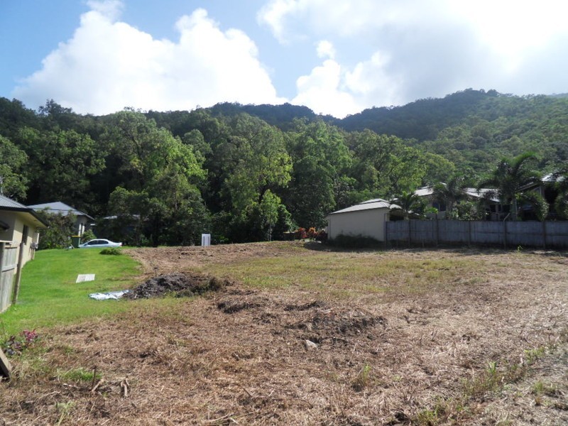 25 Savannah Street, Palm Cove QLD 4879