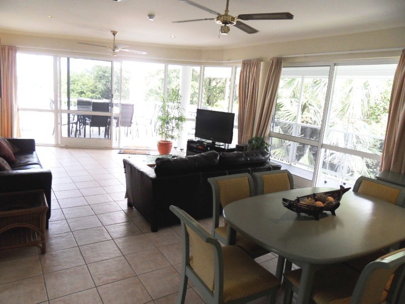 234/00 Coral Coast Drive, Palm Cove QLD 4879