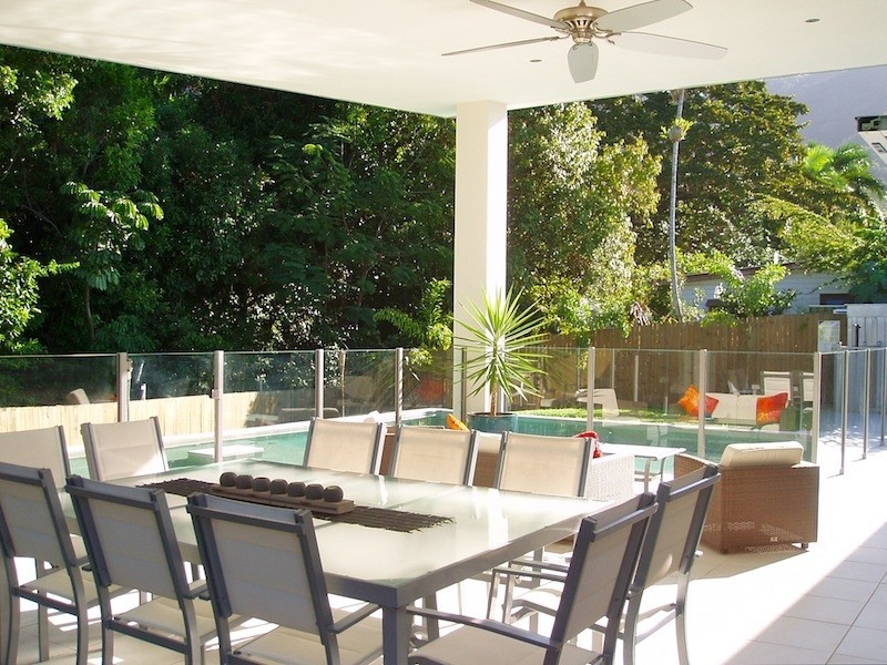 55 Veivers Road, Palm Cove QLD 4879