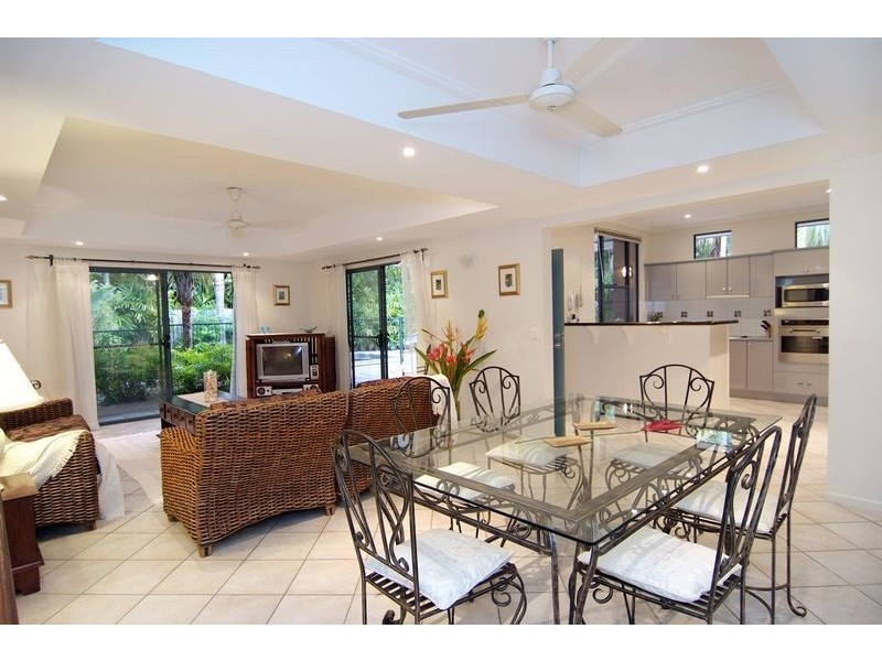 24/75 Cedar Road, Palm Cove QLD 4879