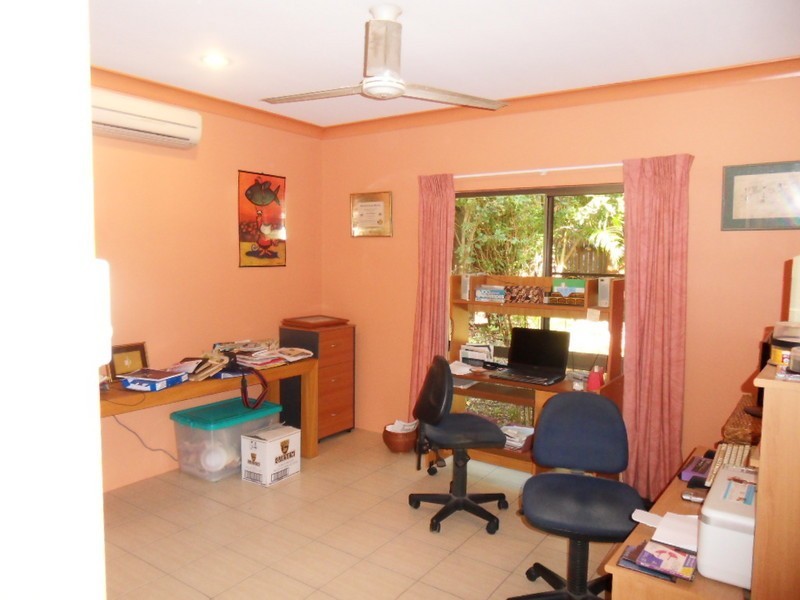 43 Terebra Street, Palm Cove QLD 4879